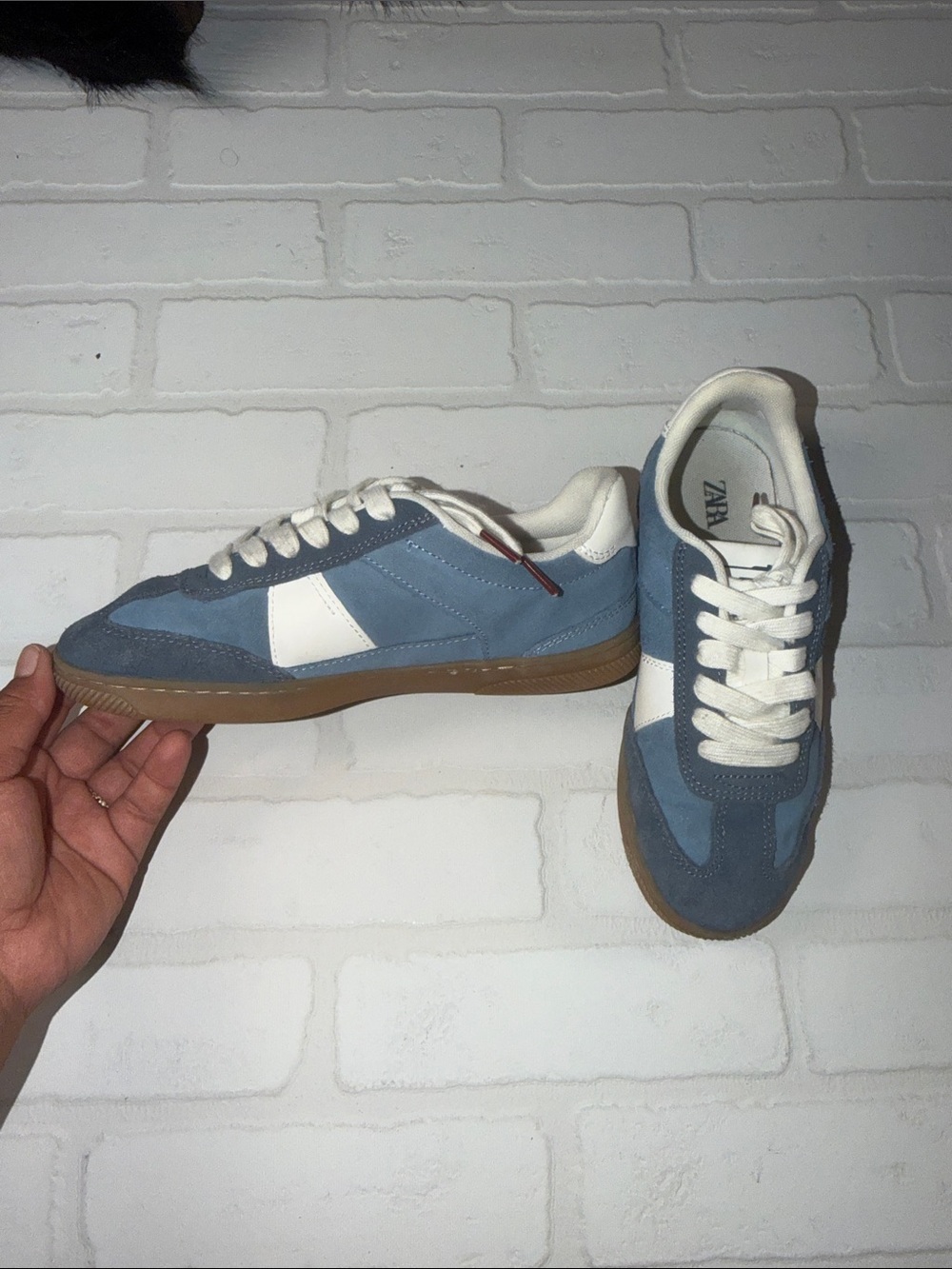 Zara Women’s Light Blue and White Retro Low-Top Sneakers Size 36 NO BOX